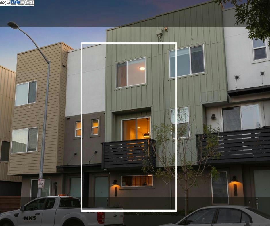2337 MYRTLE ST, OAKLAND, CA 94607, photo 1 of 48